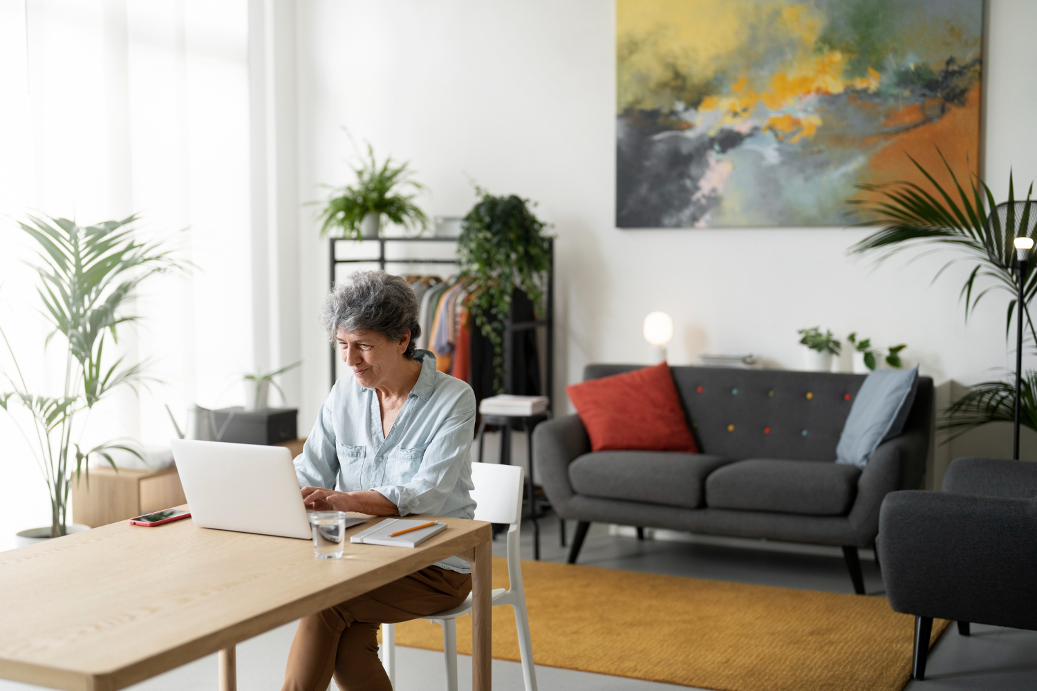 Hybrid Work Success: Balancing Office and Virtual Teams